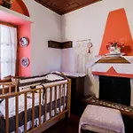 Harikleia & Maria Kefala's Land Вилла Киссос
